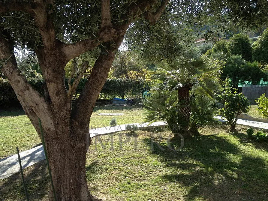Immagine 40 di Villa in vendita  in Via Alba 45 a Bordighera