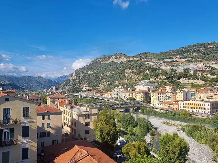 Immagine 26 di Quadrilocale in vendita  in Via Biancheri 17 a Ventimiglia