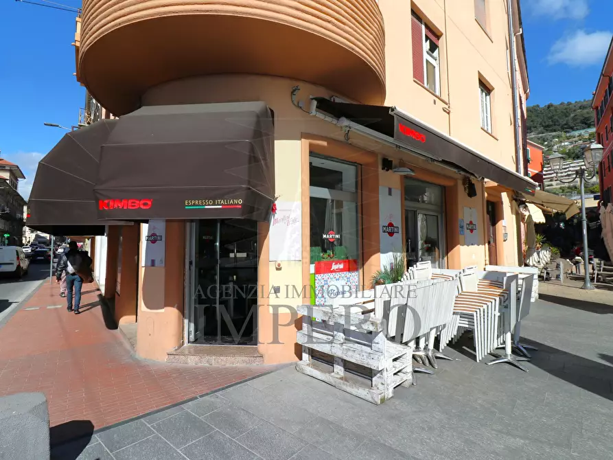 Immagine 1 di Locale commerciale in vendita  in Via Cavour 51 a Ventimiglia