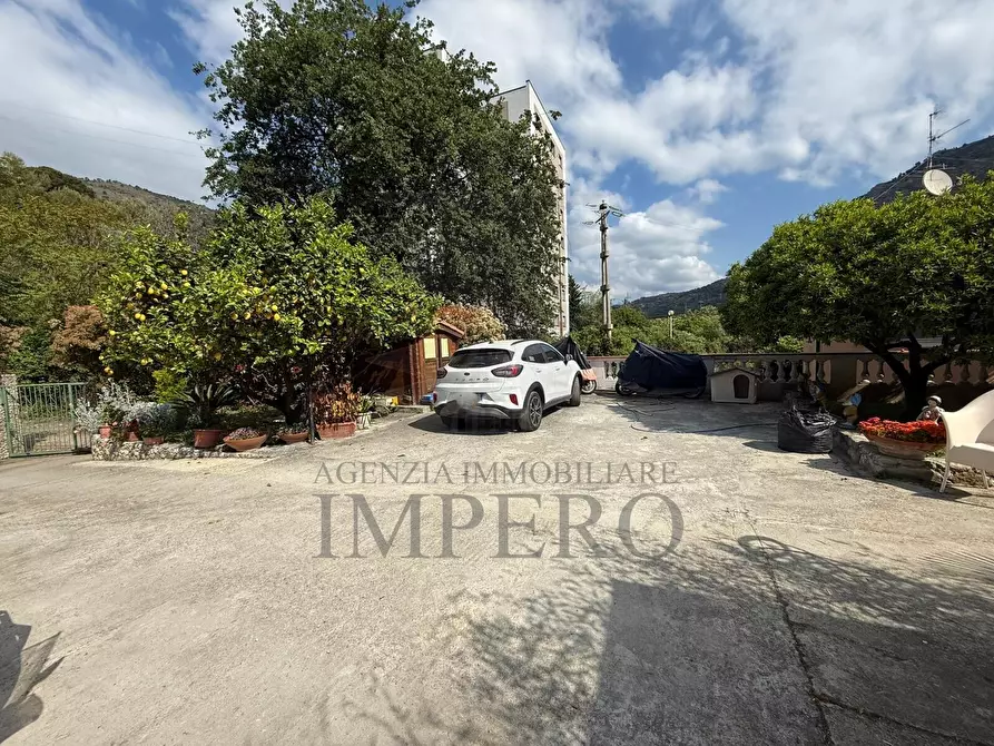 Immagine 5 di Porzione di casa in vendita  in Via Gallardi 75 a Ventimiglia
