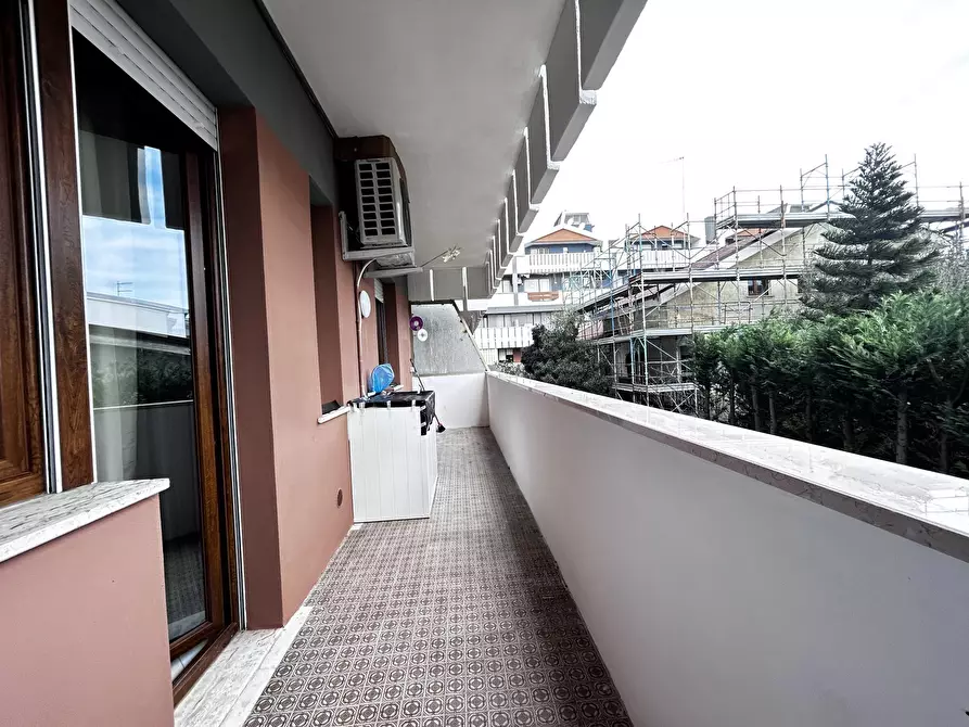 Immagine 16 di Bilocale in affitto  a Francavilla Al Mare