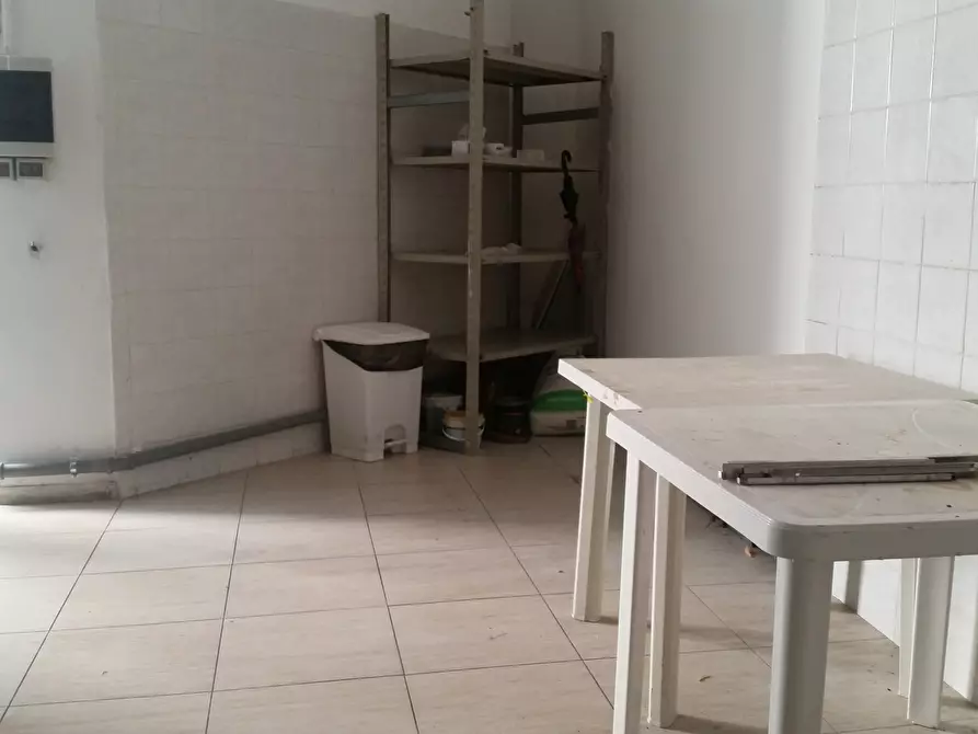 Immagine 2 di Magazzino in affitto  a Francavilla Al Mare