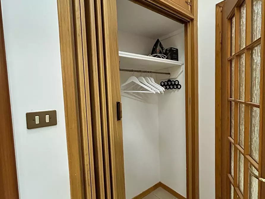 Immagine 14 di Pentalocale in affitto  in Viale Maiella 23/A a Francavilla Al Mare