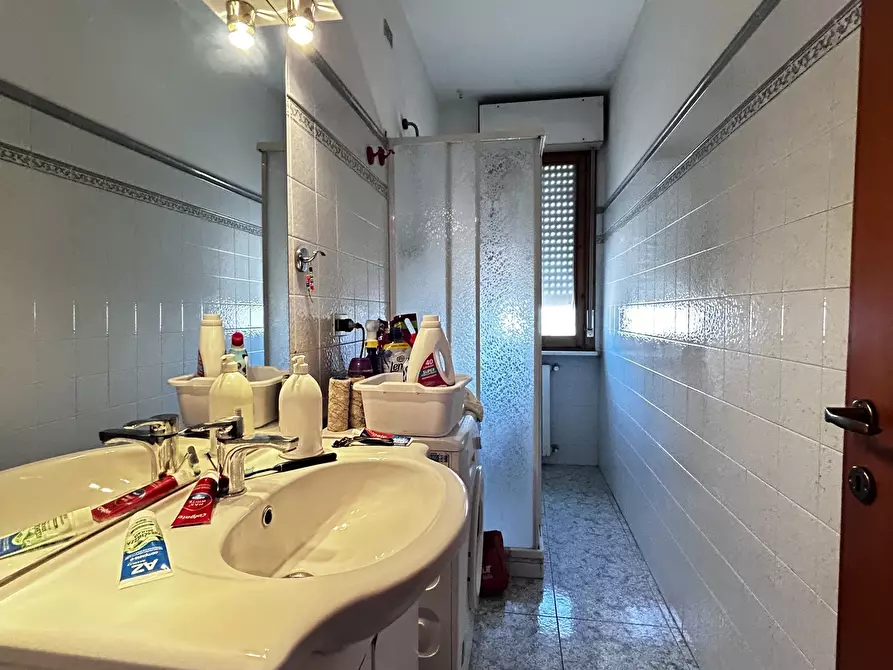 Immagine 15 di Pentalocale in vendita  in Viale Maiella 23/A a Francavilla Al Mare