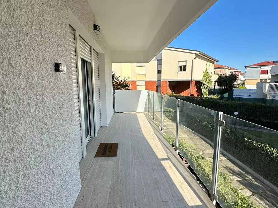 Immagine 18 di Quadrilocale in affitto  a Francavilla Al Mare