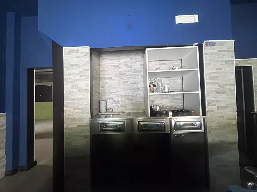 Immagine 9 di Locale commerciale in affitto  in Viale Nettuno a Francavilla Al Mare