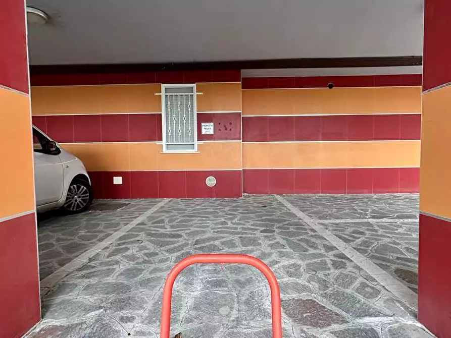 Immagine 1 di Garage in affitto  in Viale Maiella 23/A a Francavilla Al Mare