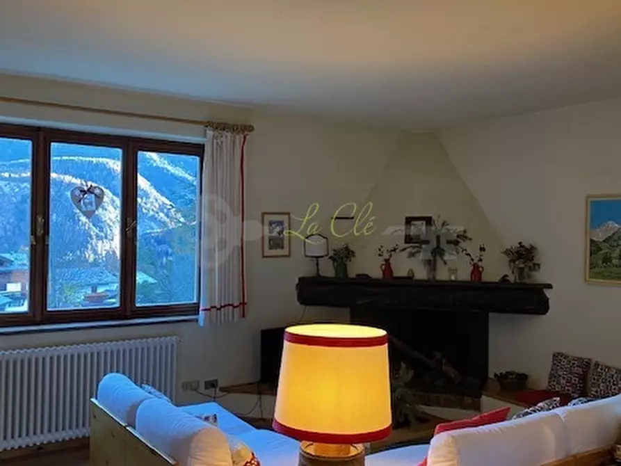 Immagine 4 di Trilocale in affitto  a Pre'-Saint-Didier