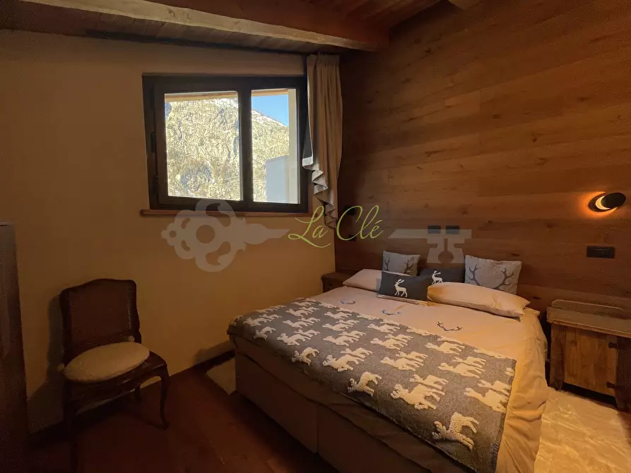 Immagine 12 di Trilocale in affitto  in Via Roma 47 a Courmayeur