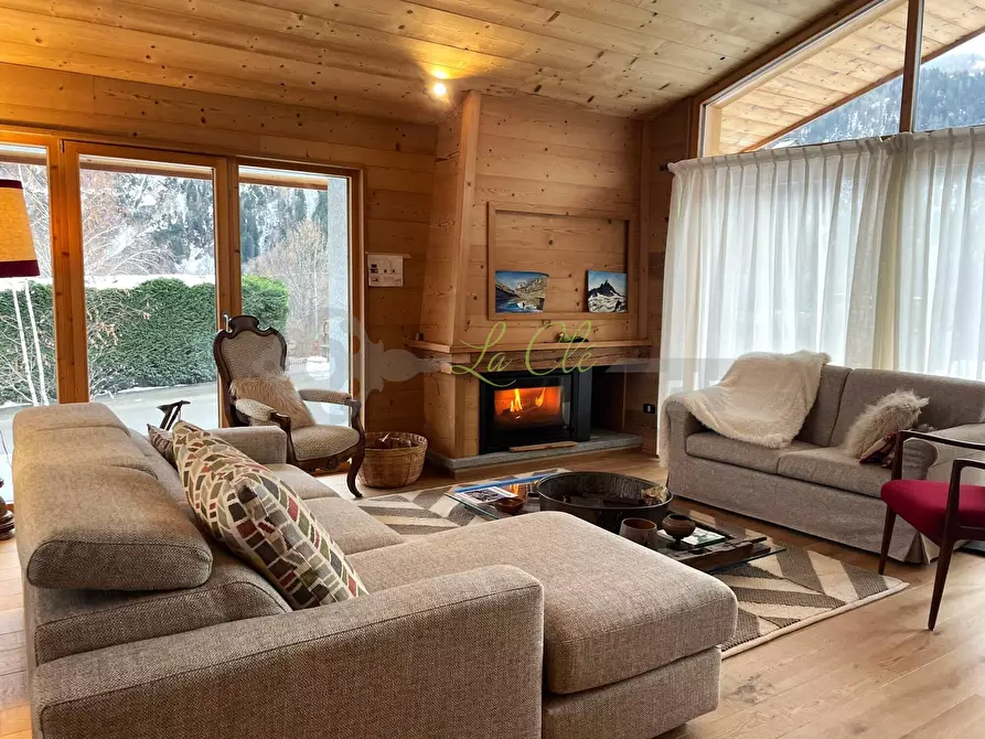 Immagine 9 di Trilocale in affitto  a Pre'-Saint-Didier