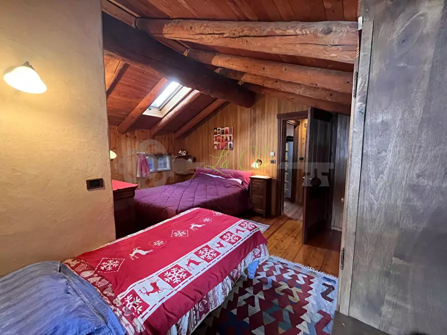 Immagine 16 di Trilocale in vendita  in Via Cesare Ollietti 13 a La Salle