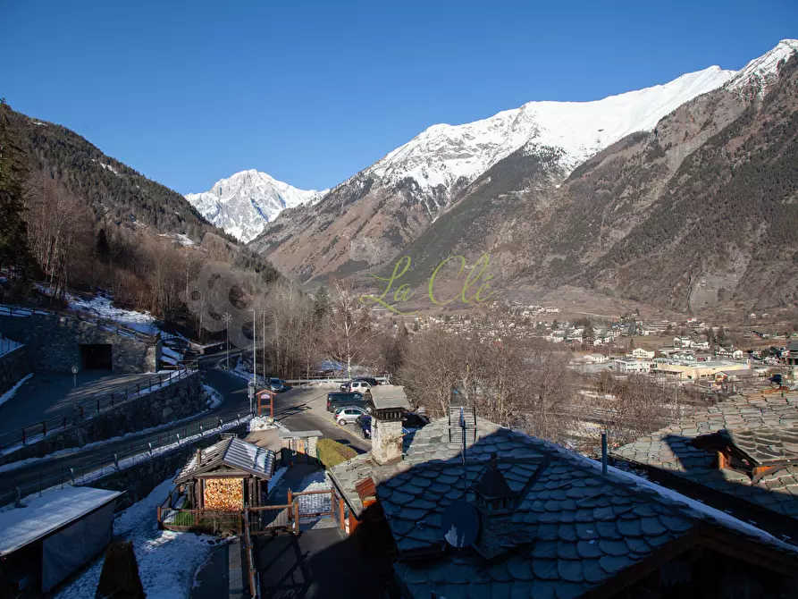 Immagine 14 di Quadrilocale in vendita  in Frazione Biolley 69 a Morgex
