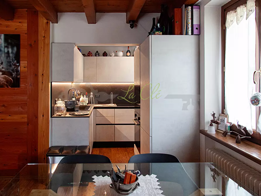 Immagine 4 di Bilocale in vendita  in Rue du Mont Blanc 2 a Morgex