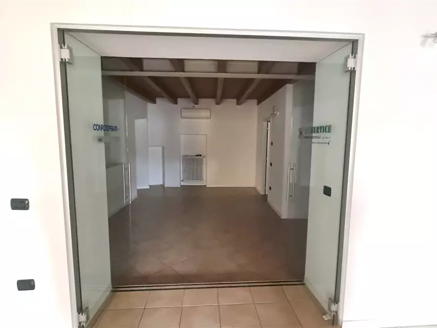 Immagine 8 di Ufficio in affitto  in Piazza Giuseppe Garibaldi 16/a a Langhirano