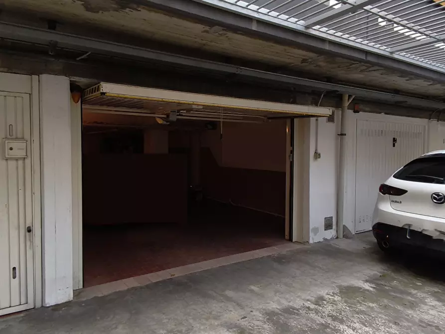 Immagine 3 di Garage in affitto  in Viale del Sagittario Traversa B 8 a Modena