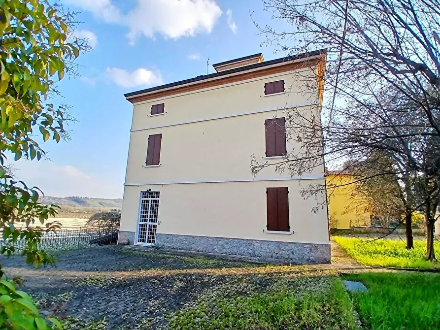 Immagine 2 di Villa in vendita  in Via Modenese 1205 a Vignola