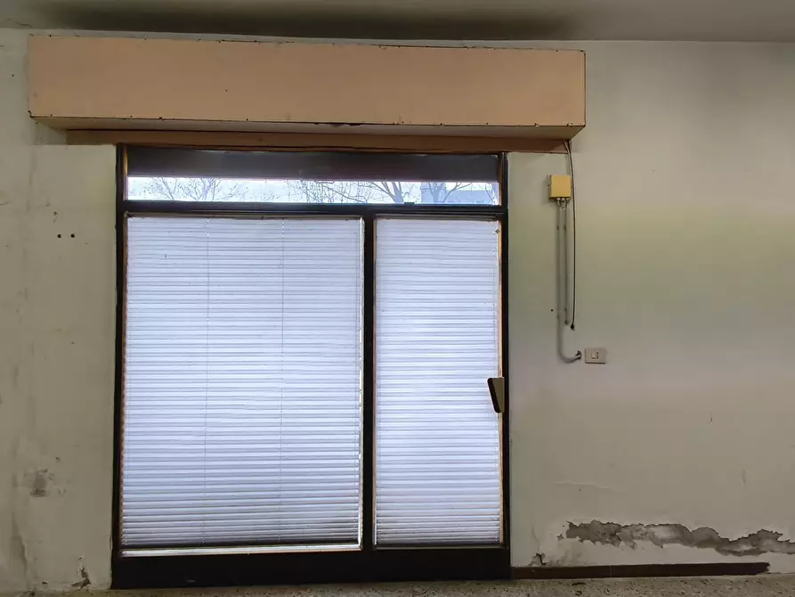 Immagine 3 di Laboratorio in vendita  in Via Ennio Carando a Modena