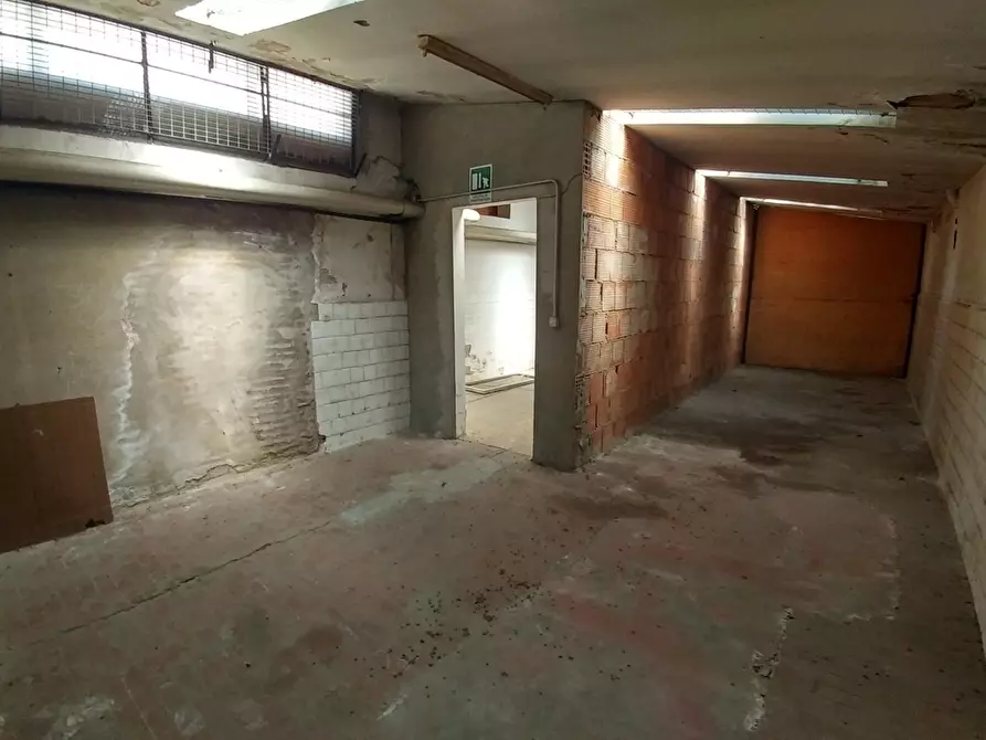 Immagine 14 di Attività artigianale in vendita  in Via del Murazzo 96a a Modena
