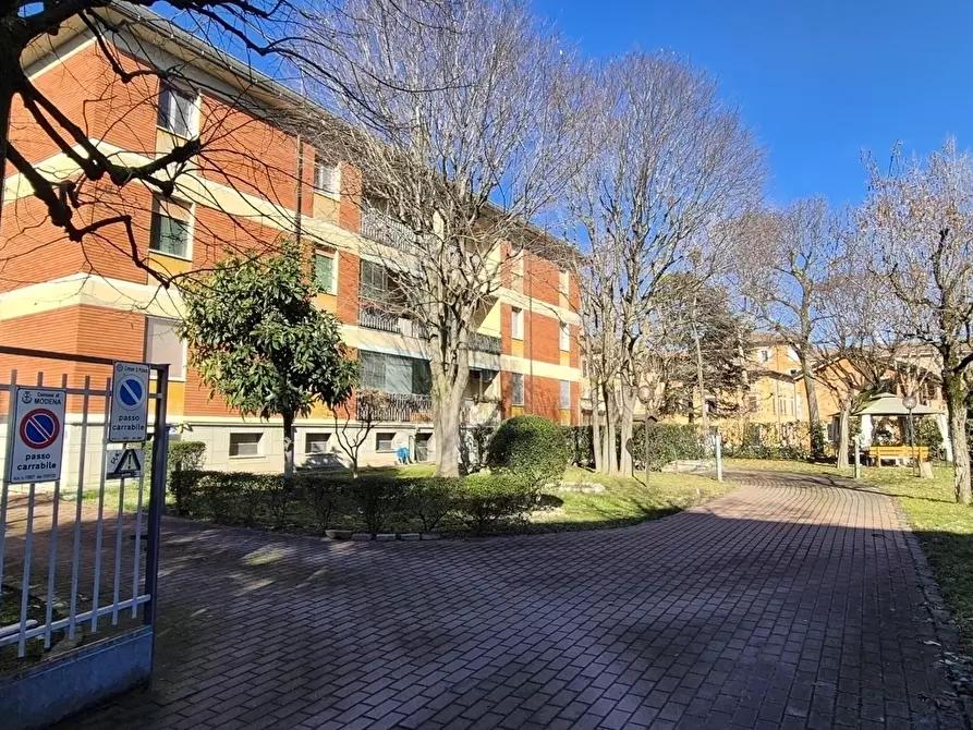 Immagine 2 di Trilocale in vendita  in Via Marco Polo 31 a Modena