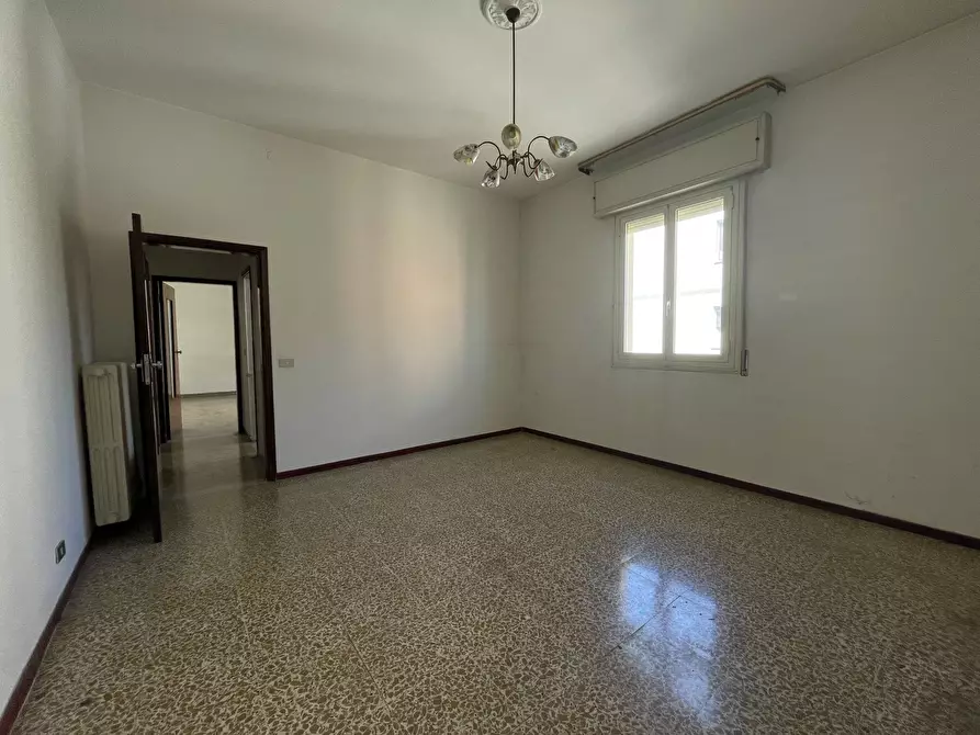 Immagine 19 di Quadrilocale in vendita  in Via Giuseppe Gioacchino Belli 54 a Modena