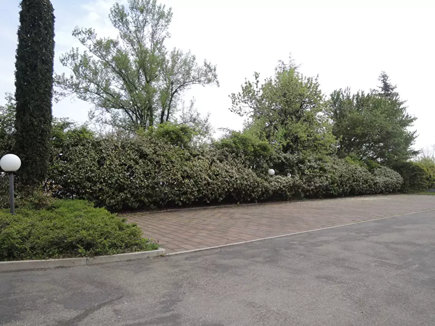 Immagine 10 di Bilocale in affitto  in Via Abetone Superiore 142-162 a Maranello