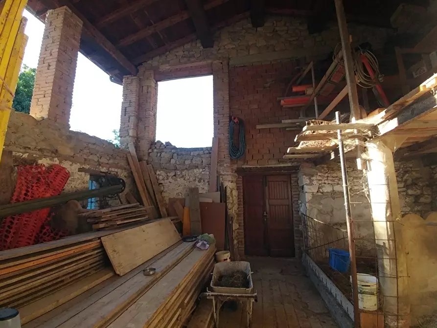 Immagine 8 di Rustico / casale in vendita  in Via Villa 121 a Castel D'aiano