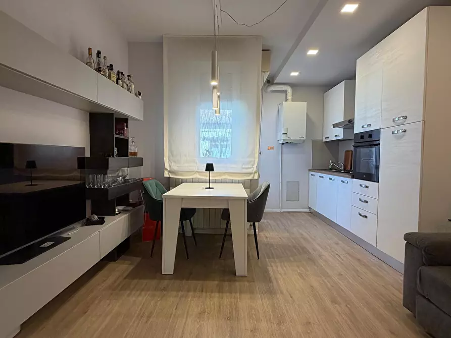 Immagine 2 di Bilocale in vendita  a Rovigo