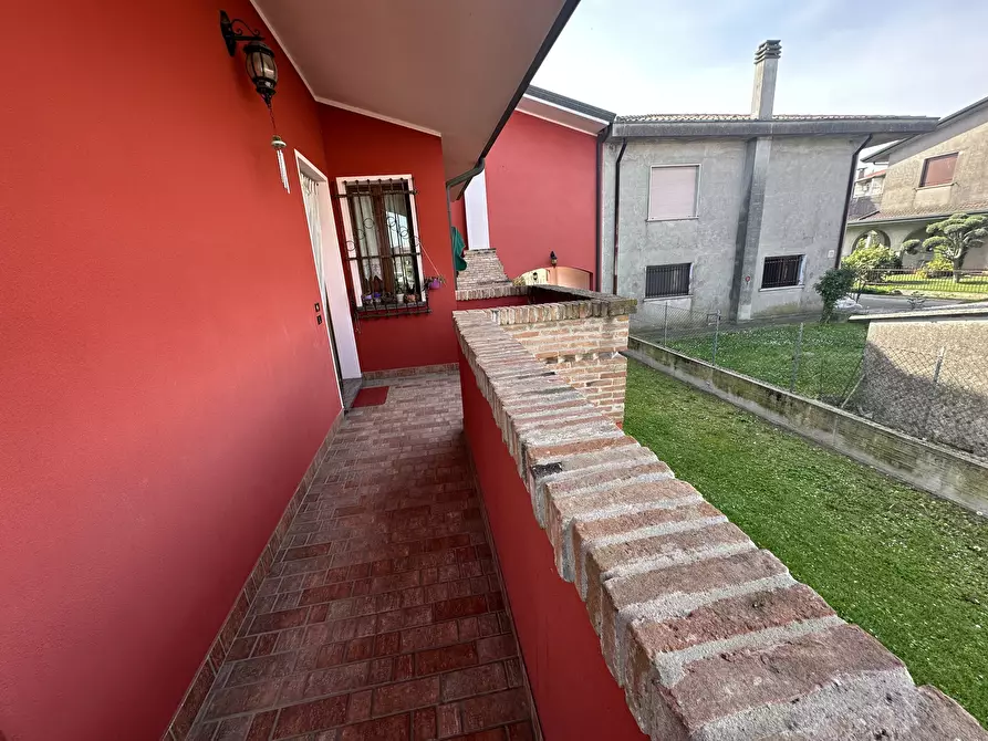 Immagine 26 di Villa in vendita  in Viale dei Mille a Rovigo