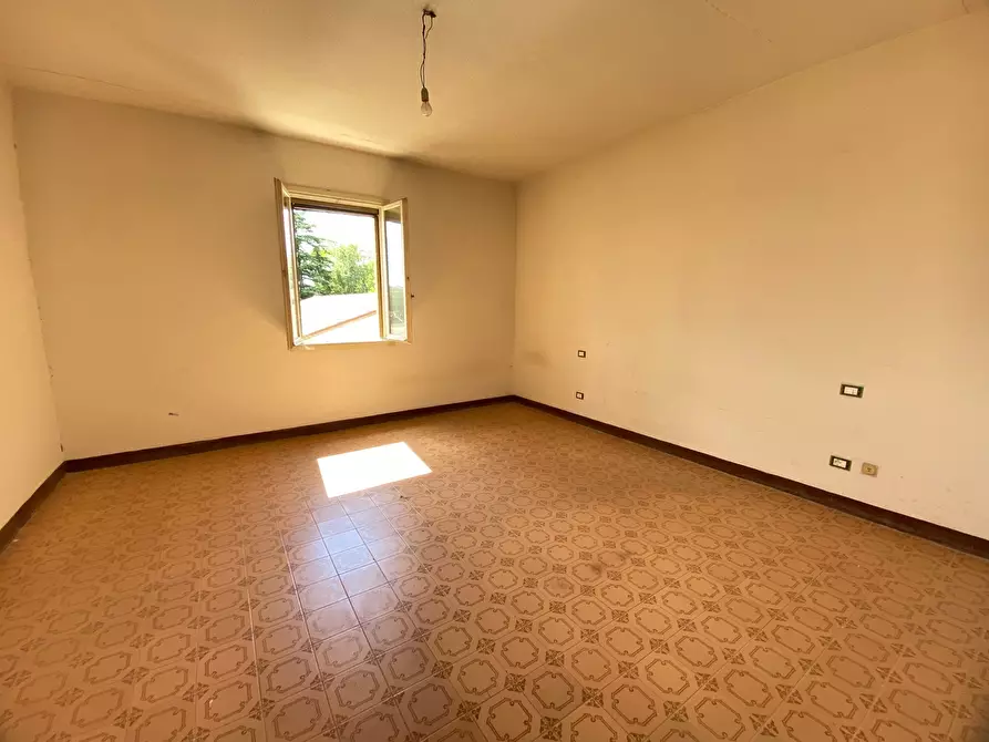 Immagine 3 di Casa bifamiliare in vendita  in via dozza 39 a Castel Guelfo Di Bologna