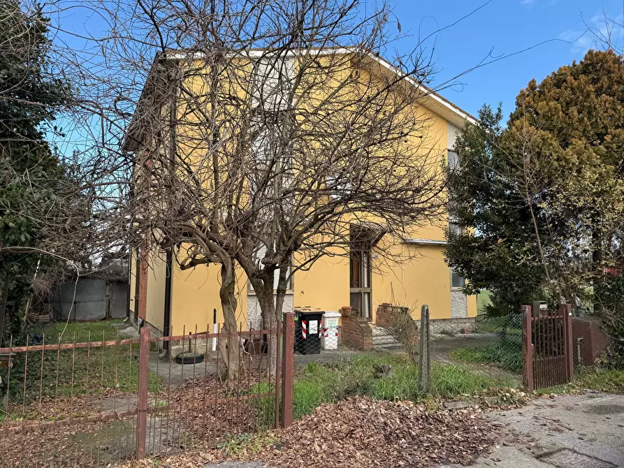 Immagine 1 di Casa indipendente in vendita  a San Martino Di Venezze