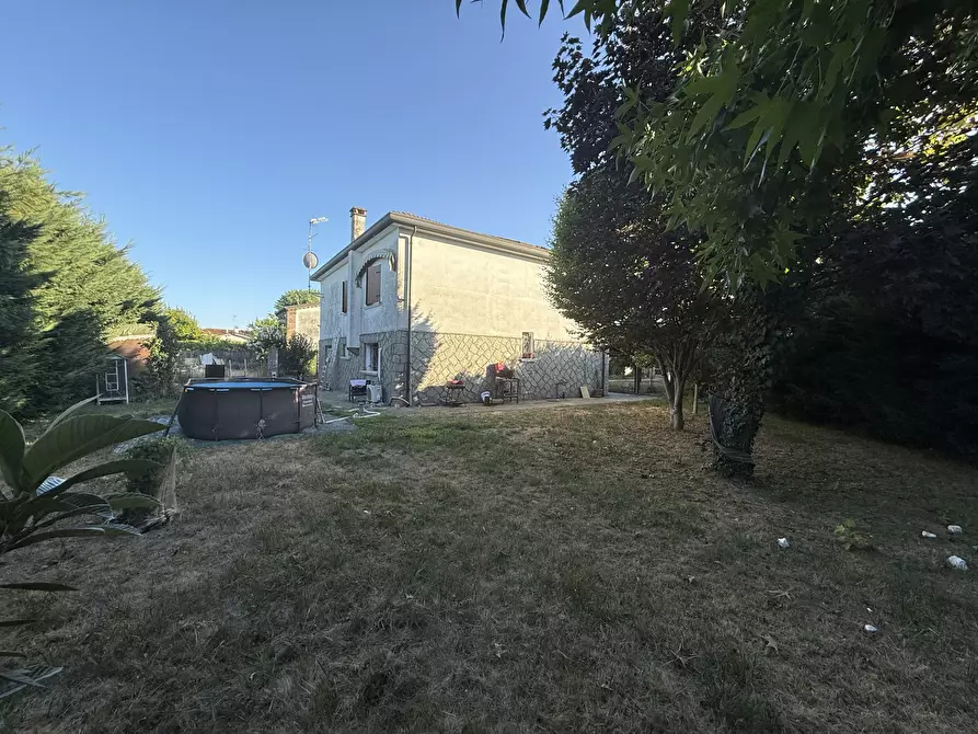 Immagine 3 di Casa indipendente in vendita  in Via Concilio Vaticano II 110 a Rovigo