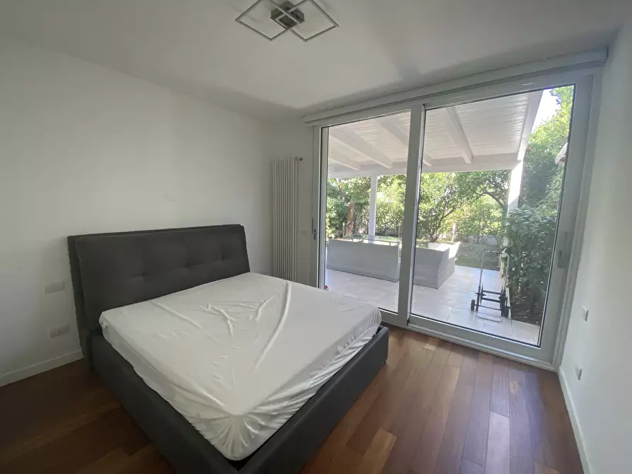 Immagine 10 di Villa in vendita  in Viale dei pini B/2B a Noicattaro