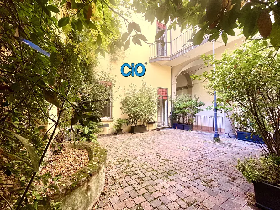 Immagine 1 di Quadrilocale in affitto  a Bologna