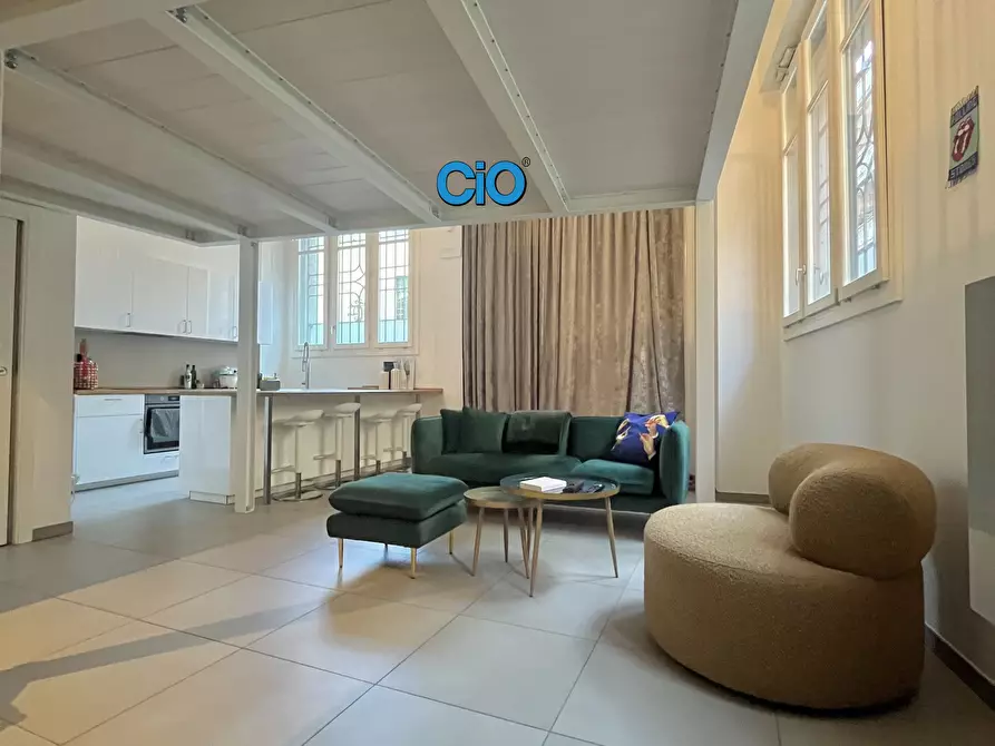 Immagine 1 di Locale commerciale in vendita  a Bologna