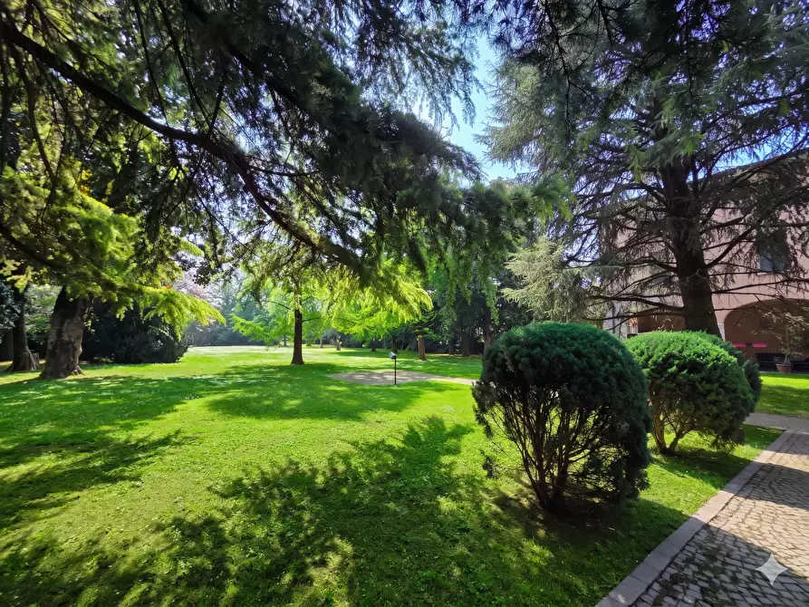 Immagine 17 di Quadrilocale in vendita  a Brescia