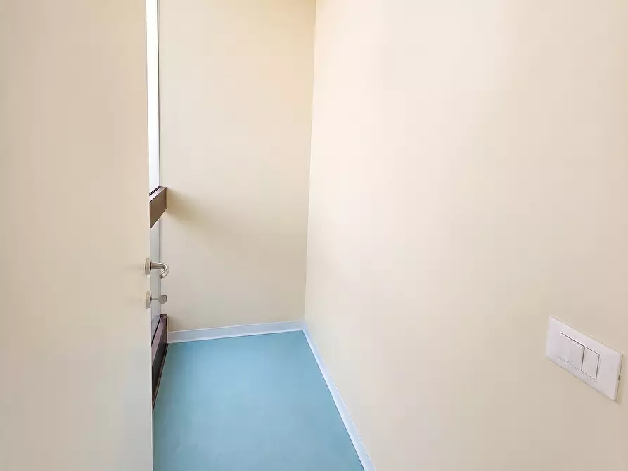 Immagine 18 di Locale commerciale in affitto  in Via Orzinuovi a Brescia