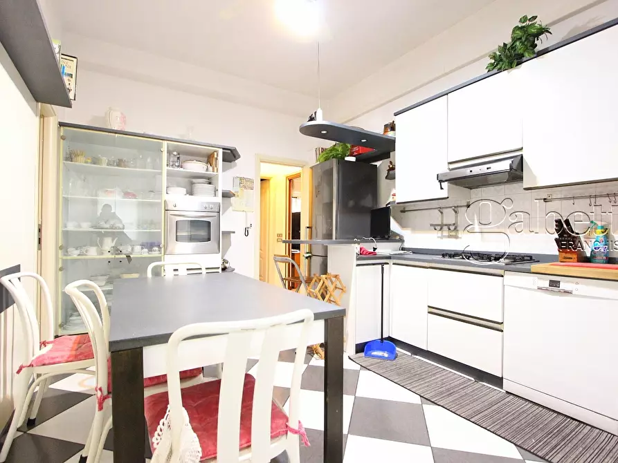 Immagine 13 di Pentalocale in vendita  in Via Cornaggia 20 a Rho