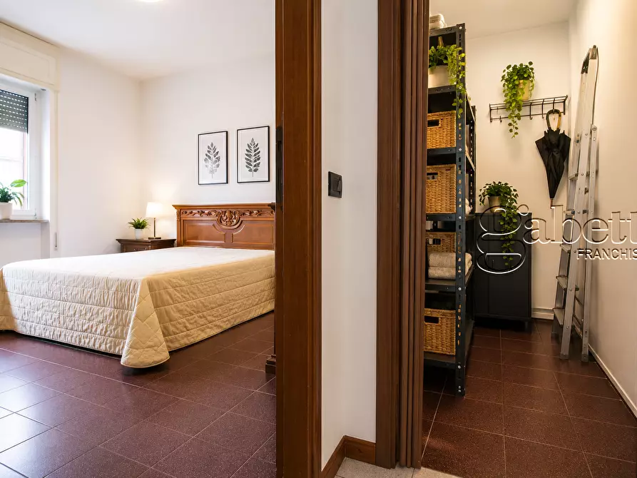 Immagine 13 di Bilocale in vendita  in Via Milano a Rho