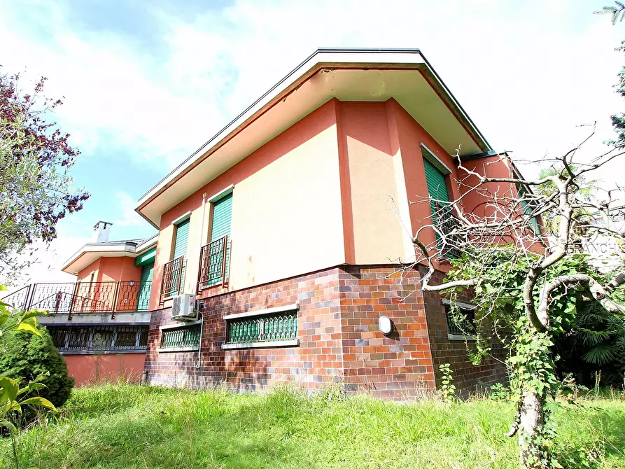 Immagine 45 di Villa in vendita  in Via Fratelli Bandiera a Nerviano