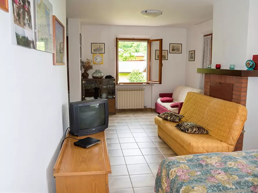 Immagine 10 di Villa in vendita  in Località Lombardi a Maiolo