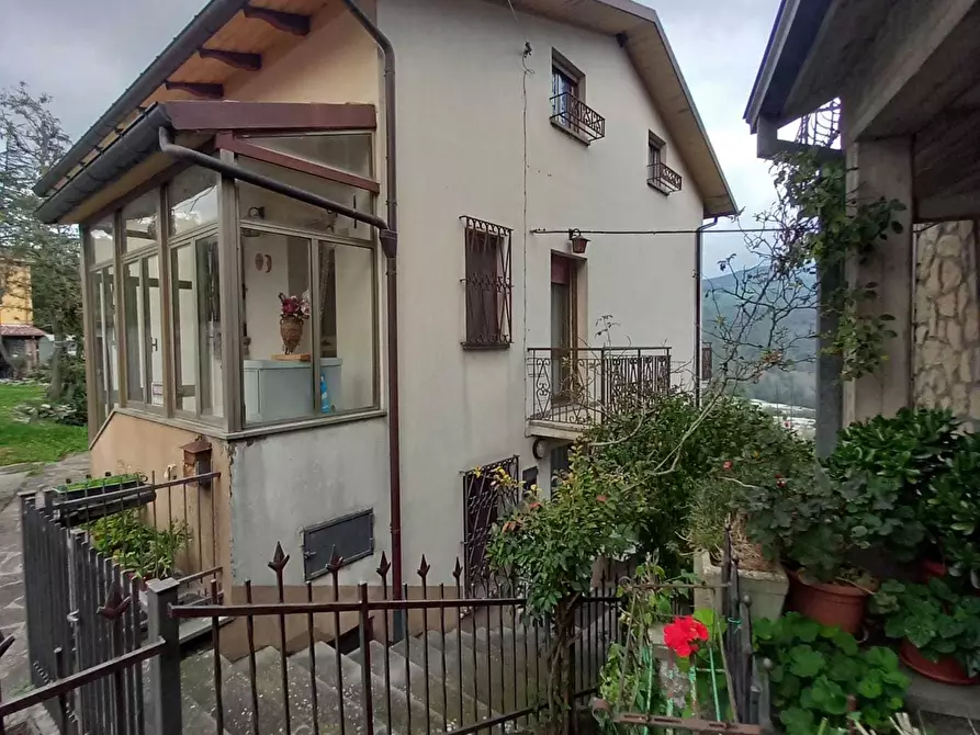 Immagine 2 di Casa indipendente in vendita  in Via Ortale 16-17 a Badia Tedalda