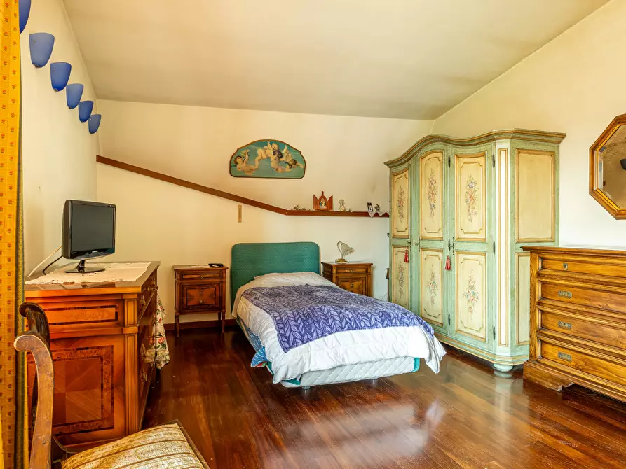 Immagine 20 di Villa in vendita  in Via dei Pellegrini a Lucca