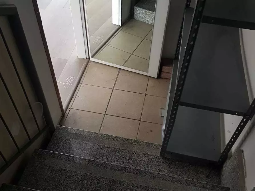 Immagine 3 di Ufficio in affitto  in Viale Castruccio Castracani a Lucca