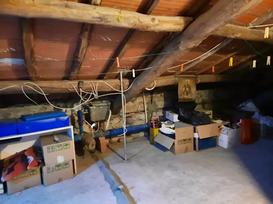 Immagine 27 di Villa in vendita  in bollori a Lucca