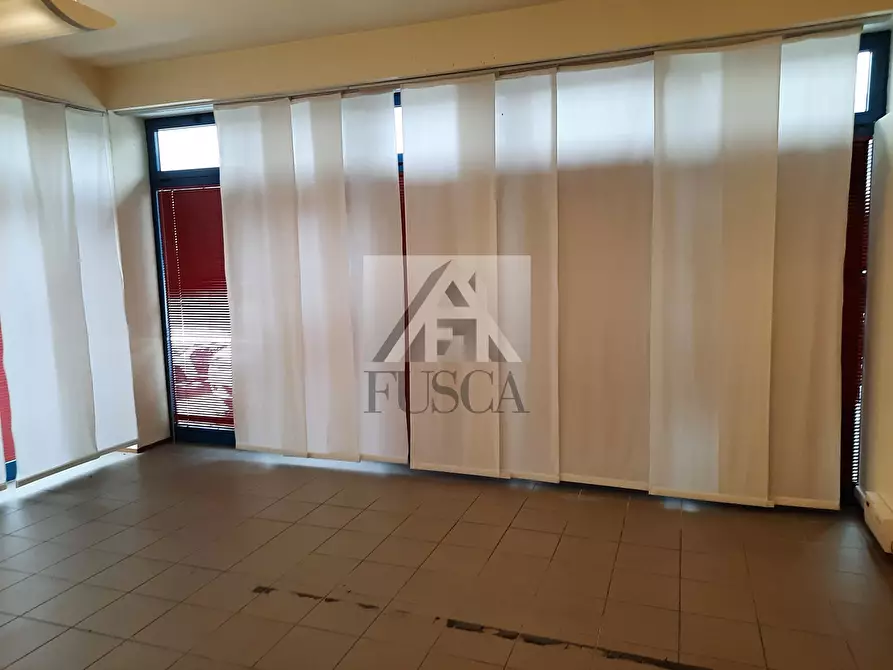 Immagine 11 di Capannone industriale in affitto  in Viale G. Puccini a Lucca