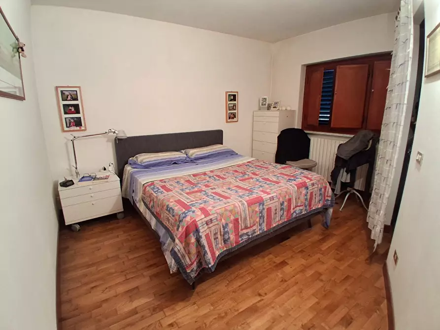 Immagine 6 di Casa bifamiliare in vendita  in Via dei Pellegrini a Lucca