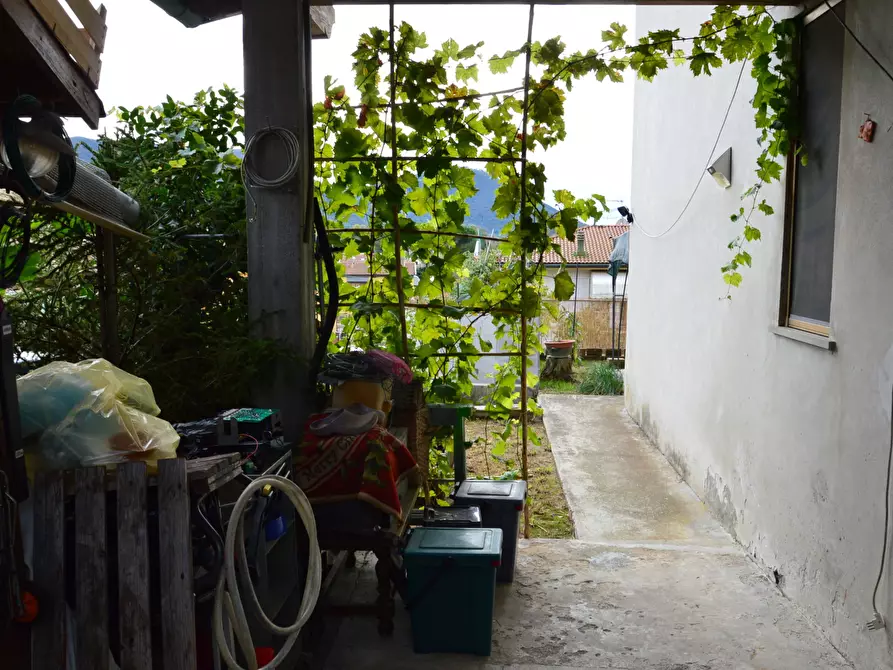 Immagine 27 di Casa indipendente in vendita  in bollori a Lucca