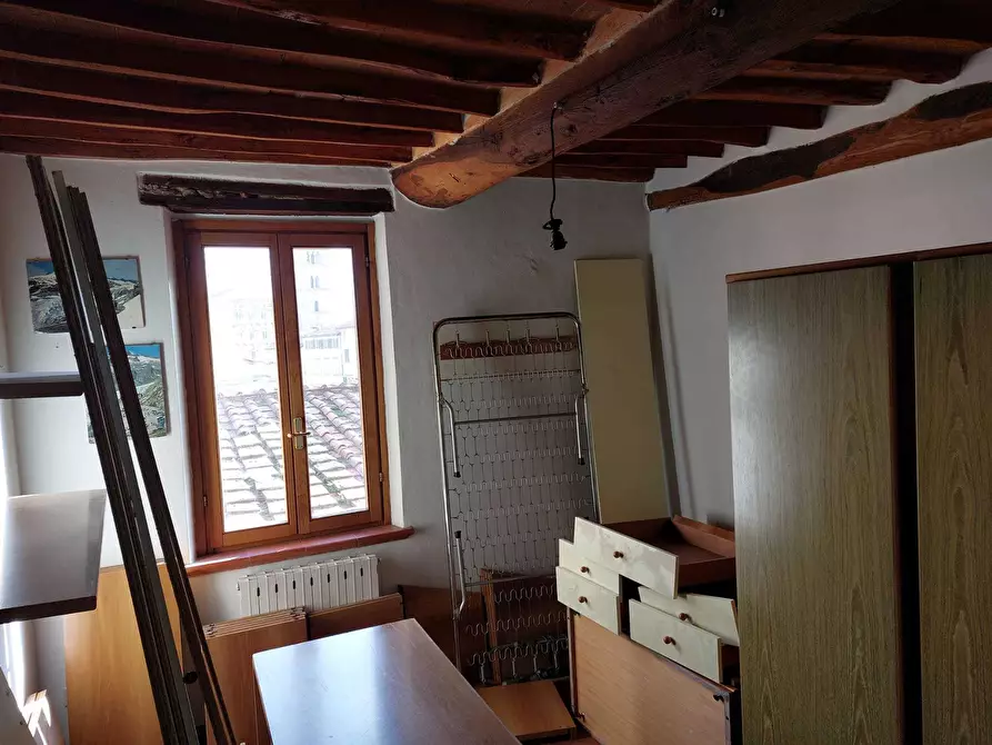Immagine 13 di Appartamento in vendita  in Via del Toro a Lucca