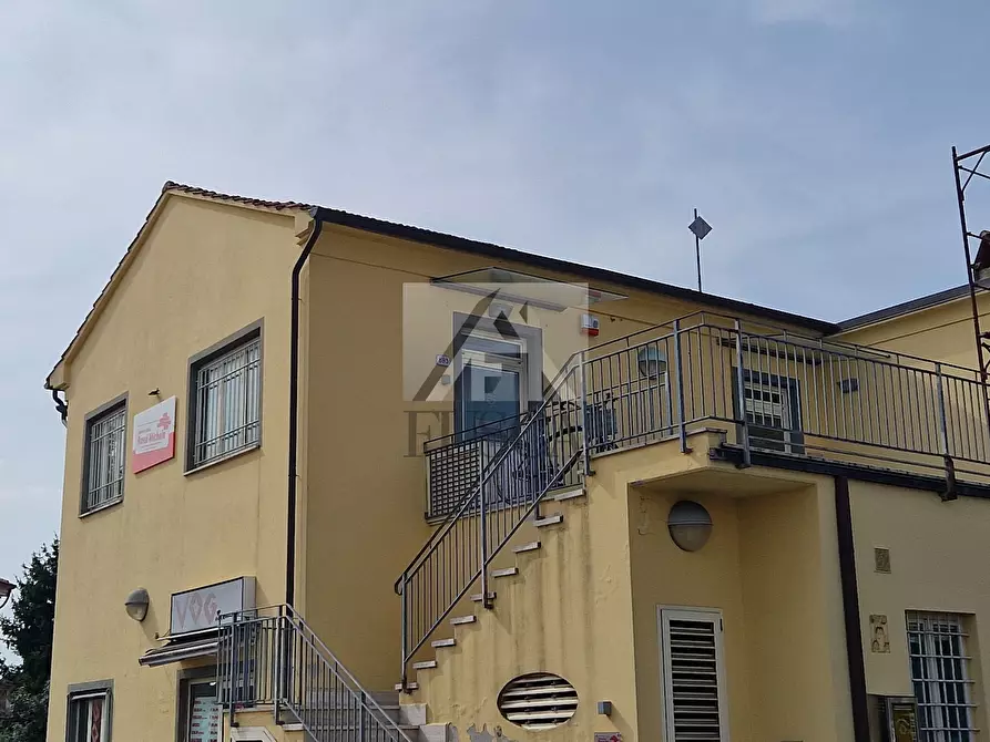 Immagine 10 di Ufficio in affitto  in Via Teodoro Borgognoni 124 a Lucca