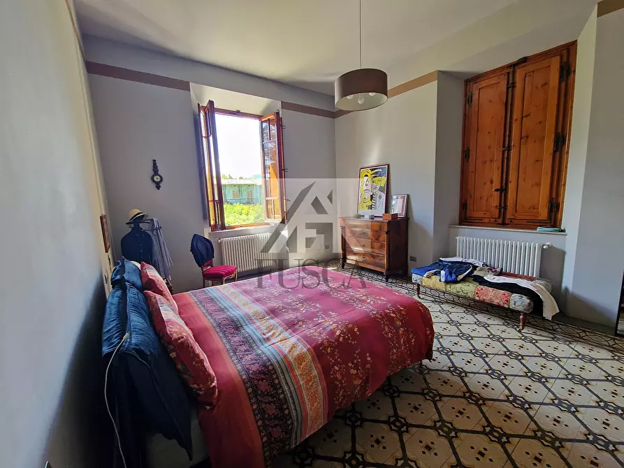 Immagine 9 di Pentalocale in vendita  in Viale Giuseppe Giusti a Lucca